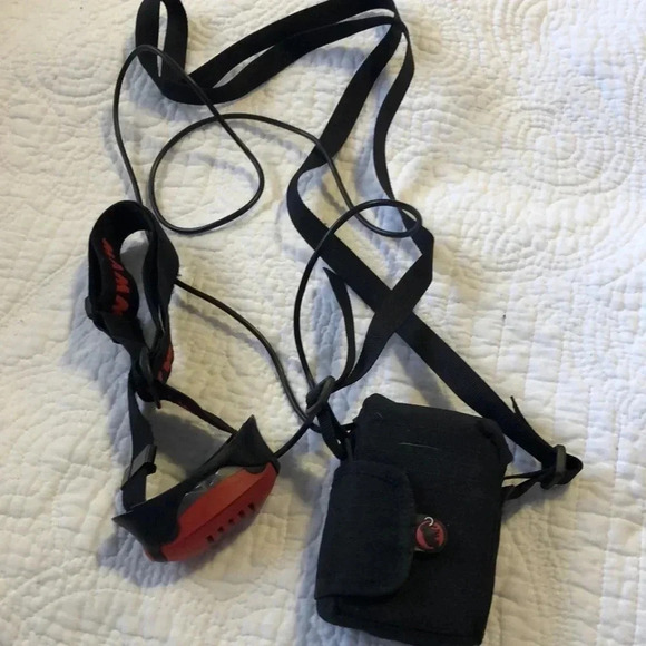 Mammut headlamp with extrinsic battery pack. - Picture 3 of 3